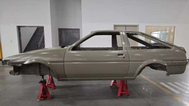 Imagem do artigo intitulado Você pode construir um Toyota AE86 totalmente novo com esta carroceria de US$ 9.500 no Alibaba